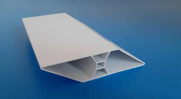 Image du produit LISSE PVC BLANC TRAPEZE 130X32 MM de Polydis Plastiques