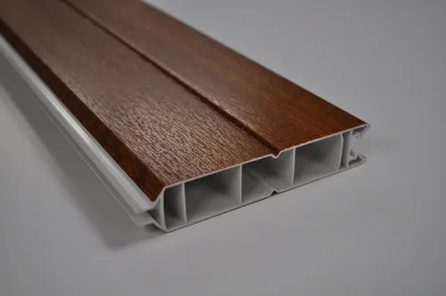 Image du produit PLANCHE VOLET PVC CHENE DORE 117 MM de Polydis Plastiques